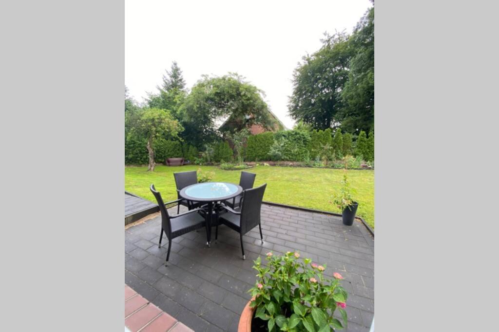 Schoene Wohnung Mit Garten Beim Outletcenter 5 Km Boostedt Exterior foto