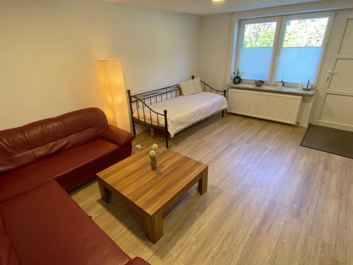 Schoene Wohnung Mit Garten Beim Outletcenter 5 Km Boostedt Exterior foto